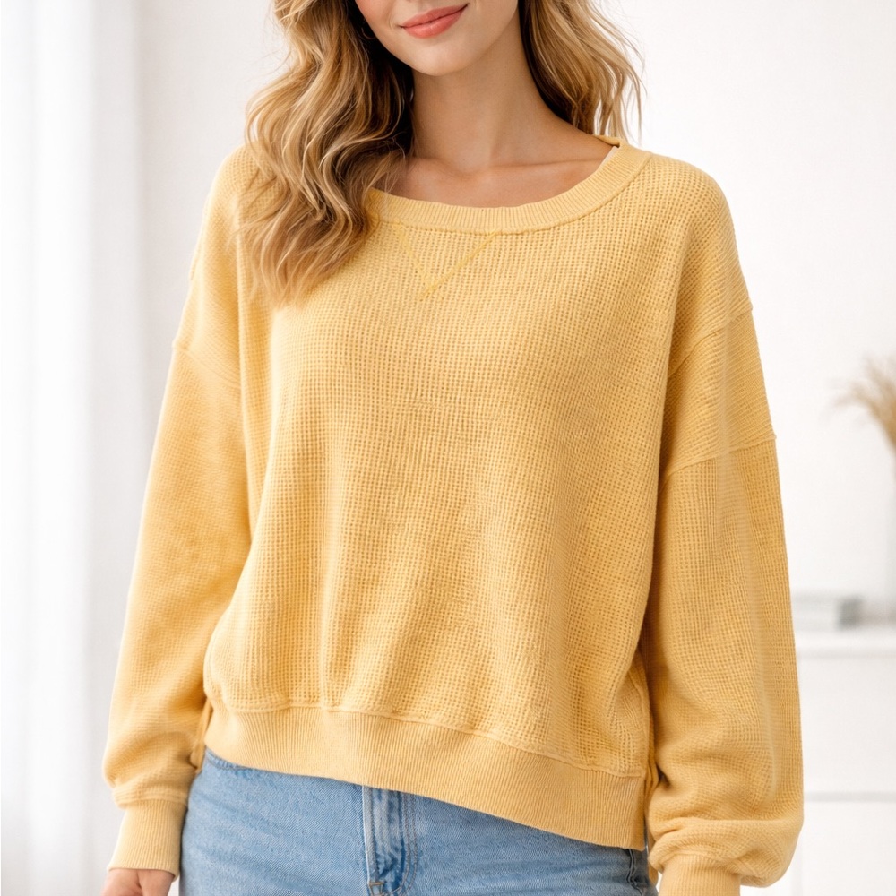 American Eagle Outfitters Soft Yellow Crew Neck Sweater